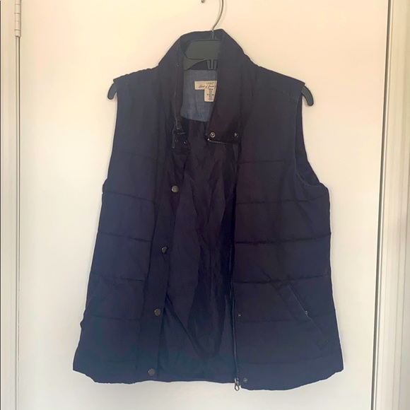 H&M navy blue vest - Picture 1 of 2